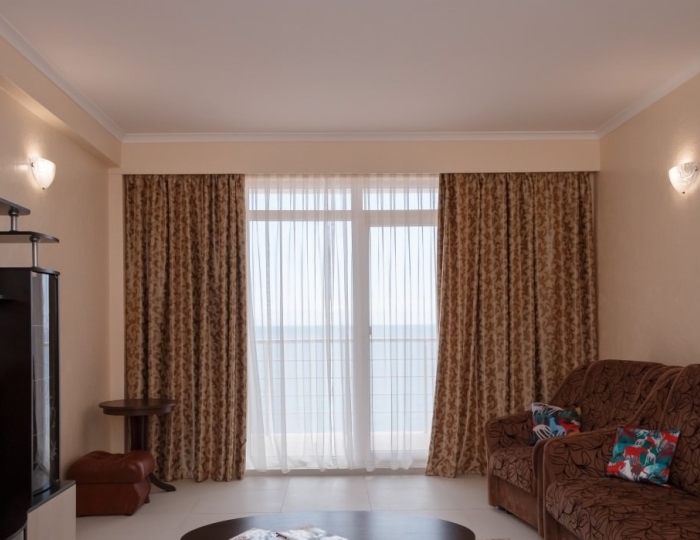 Люкс комфорт 2-комн. (арт-отель «Азор») - Курортный комплекс «Ливадийский»