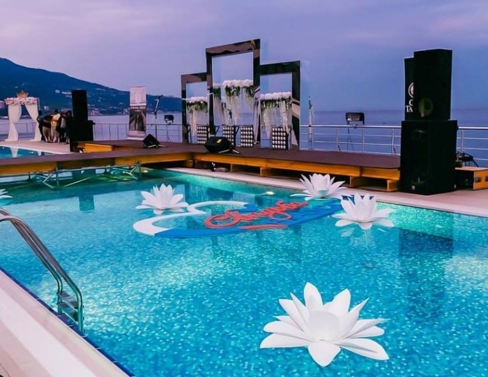 Площадка ресторана «Прибрежный» - Курортный комплекс «Ливадийский»